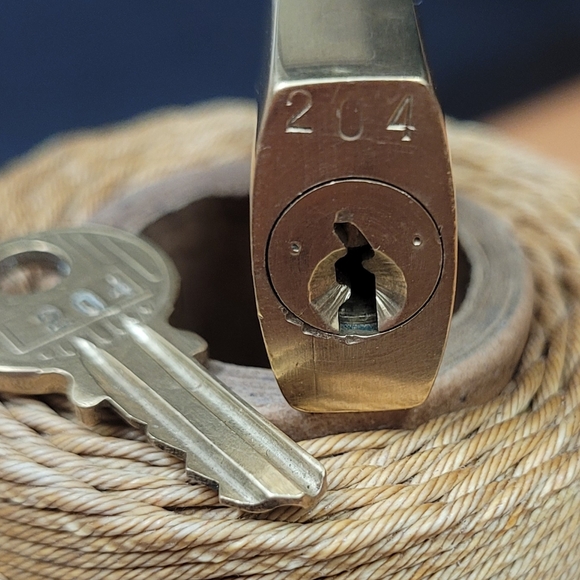Authentic LV #204 Lock and Key - Picture 3 of 15